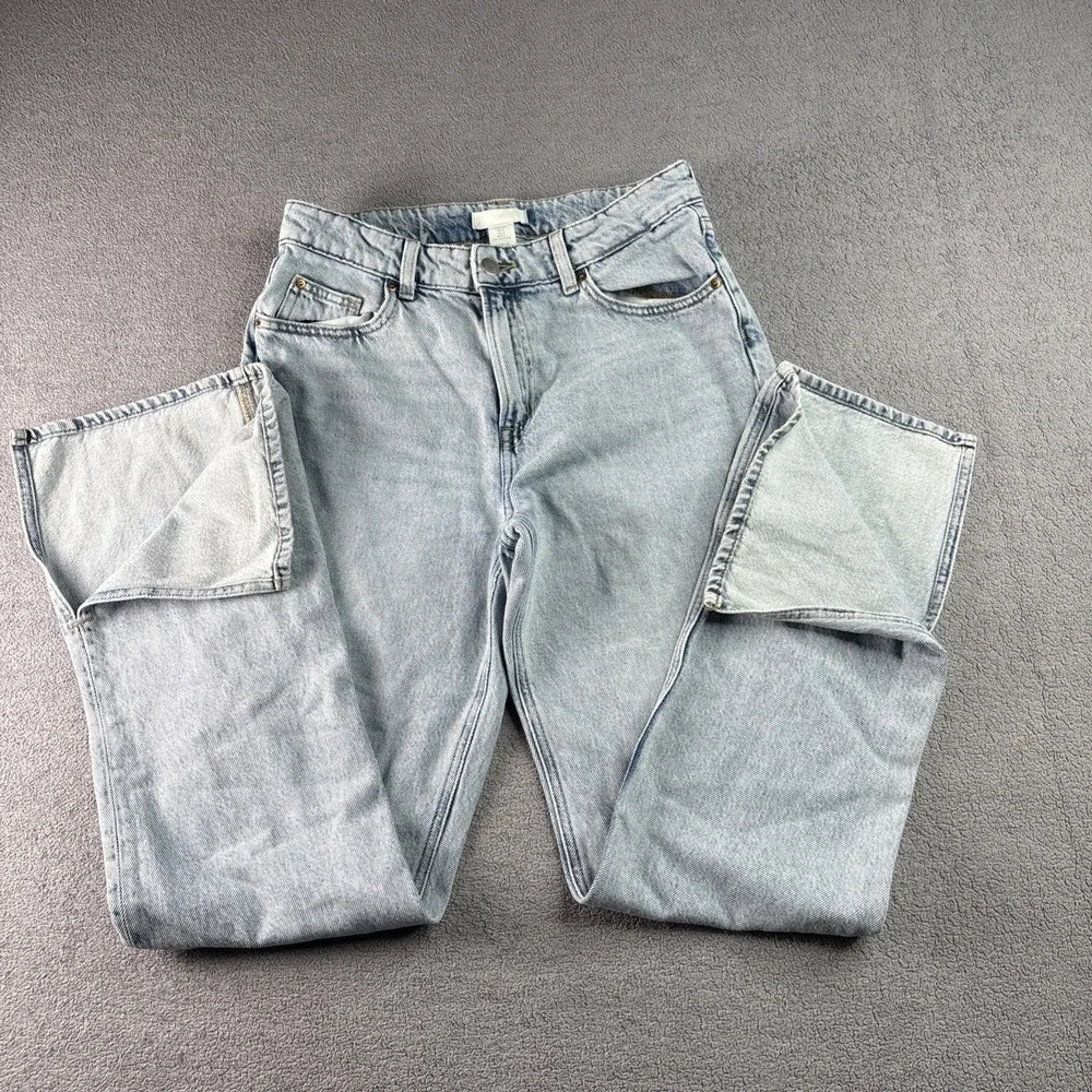 H & M Straight Leg Light Blue Denim Jeans Size US 6‎